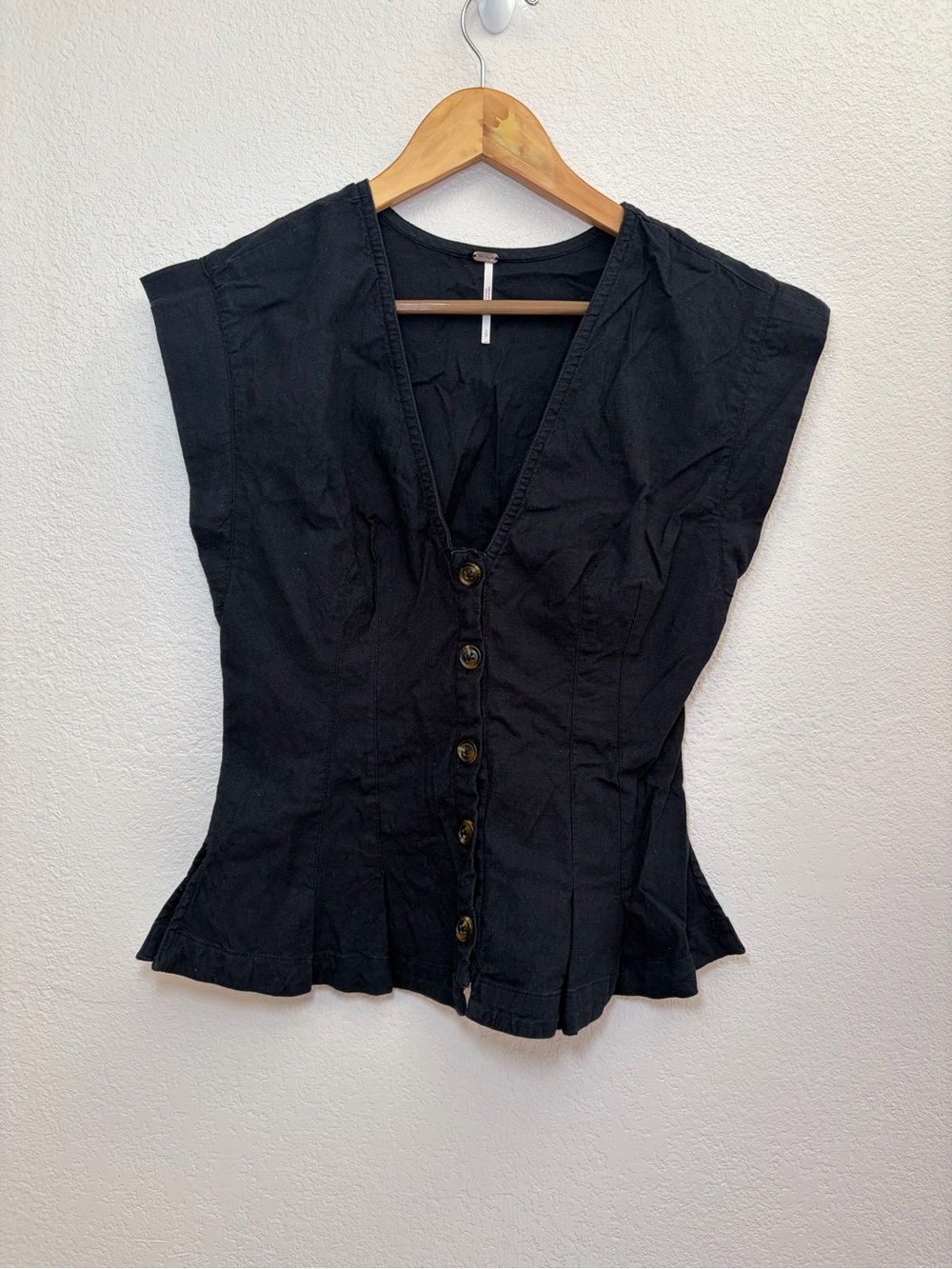 Free People Dylan Vest Blouse Top Shirt Buttondown Capped Sleeve Black Sz S - Picture 3 of 15